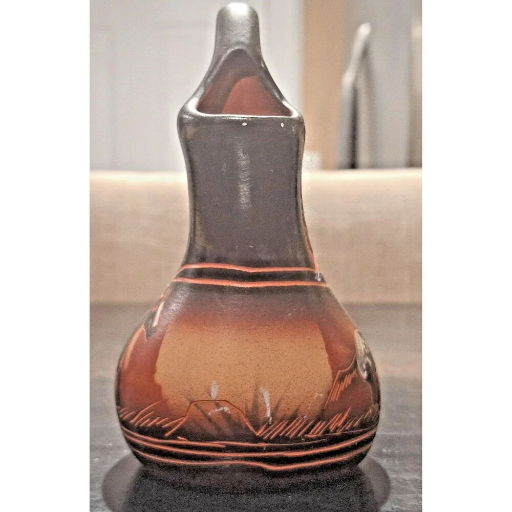 Navajo Little Dine Horse 2006 Hand Etched Pottery Wedding Vase Signed